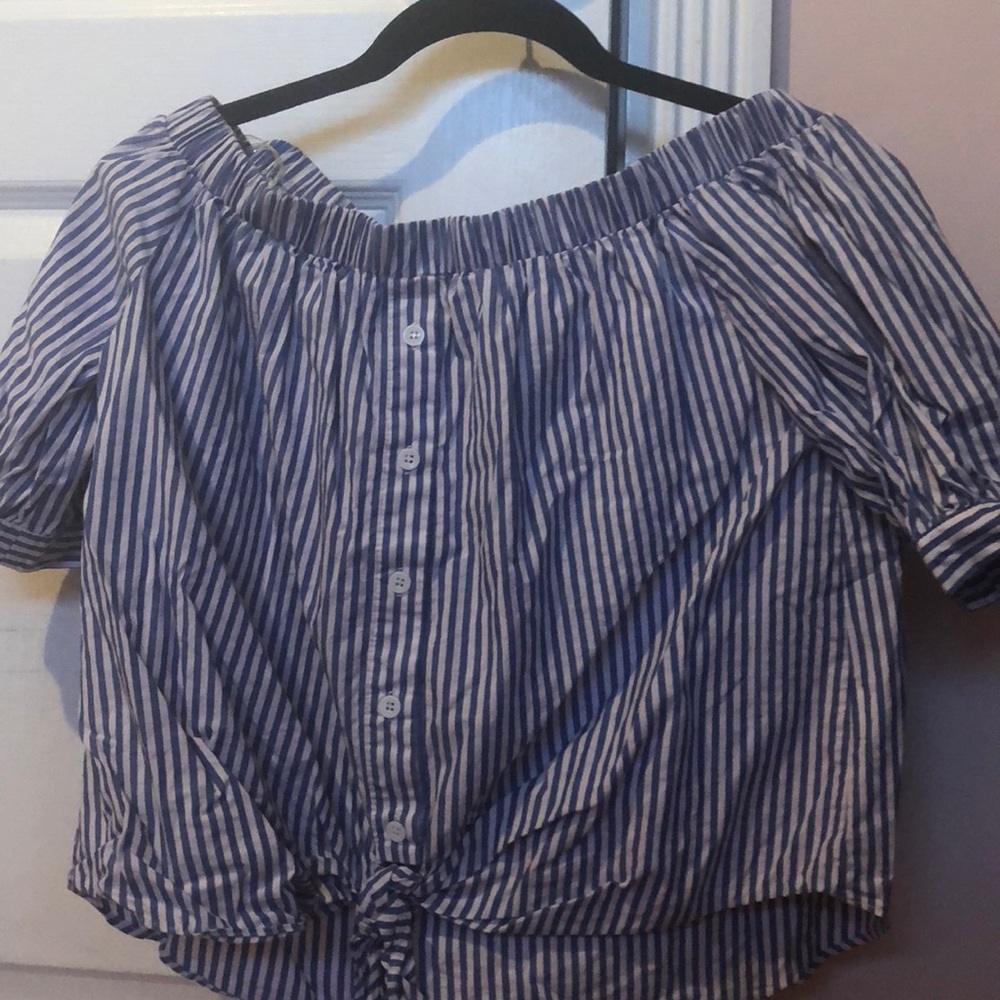 Striped button down blouse - Picture 2 of 3